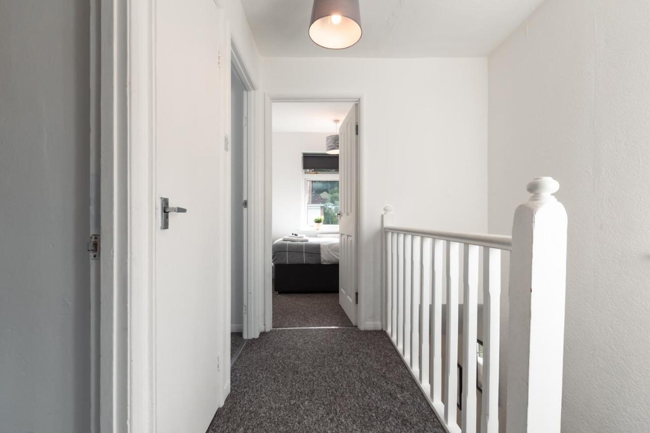 3 Bedrooms House Ideal For Long Stays! Southampton Buitenkant foto