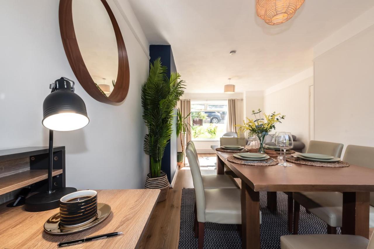 3 Bedrooms House Ideal For Long Stays! Southampton Buitenkant foto