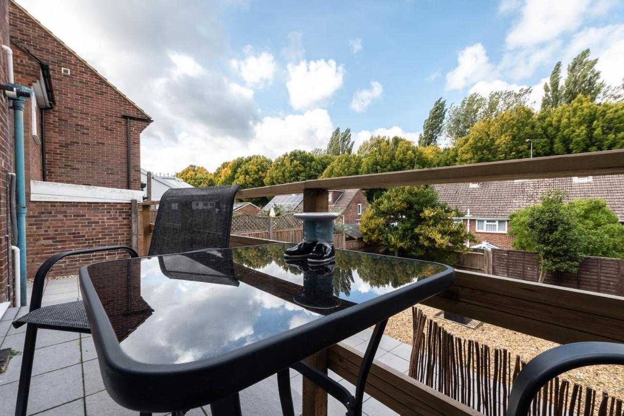 3 Bedrooms House Ideal For Long Stays! Southampton Buitenkant foto